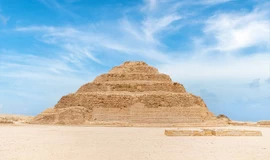 Giza Pyramids, Saqqara and Memphis Day Tour